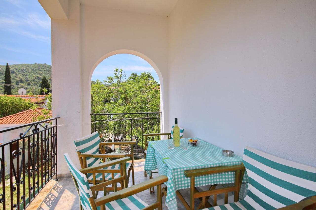 Elsa Stafilos Apartment Skopelos Town