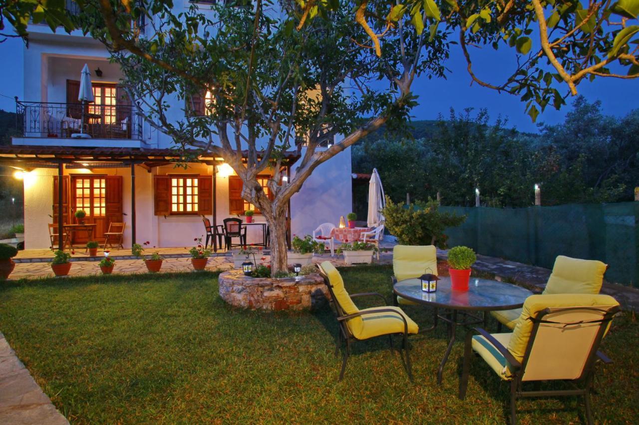 Elsa Stafilos Apartment Skopelos Town