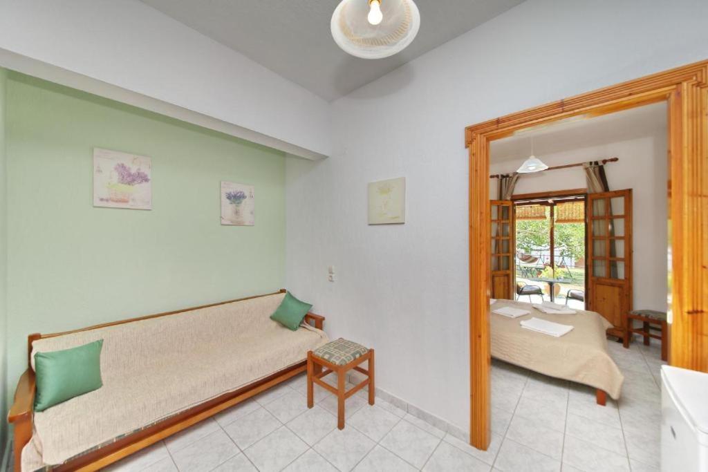 Elsa Stafilos Apartment *